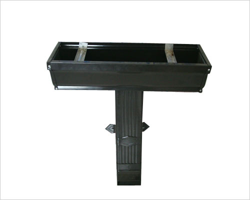 K型彩鋁落水系統(tǒng) 彩鋁落水系統(tǒng)雙曲線外觀的檐溝增加了檐口的線條層次感,搭配相應(yīng)雨水管.