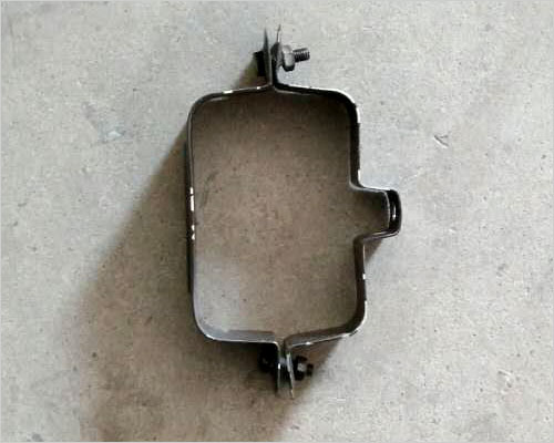 大方管箍 大方管箍是用來連接兩根管子的一段短管. 也叫外接頭.管箍因為其使用方便,廣泛應(yīng)用于民用建筑,工業(yè),農(nóng)業(yè)等領(lǐng)域.